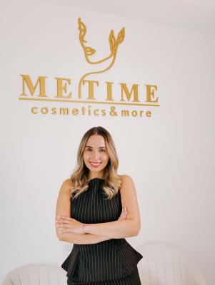 Authentische brandingfotos für Kosmetikerin im Beauty Studio