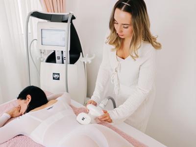 Authentische brandingfotos für Kosmetikerin im Beauty Studio
