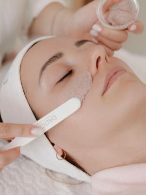 Authentische brandingfotos für Kosmetikerin im Beauty Studio